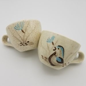 VtgPair Of Red Wing Pottery Bob White Coffee Cups